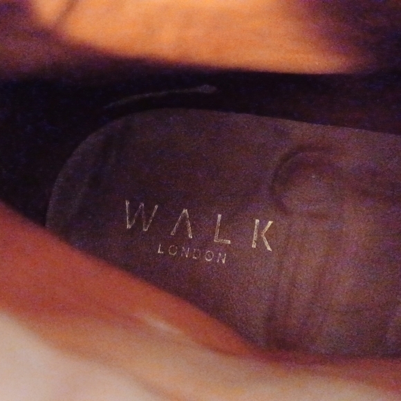 WALK LONDON ANKLE BOOTS - Picture 7 of 7